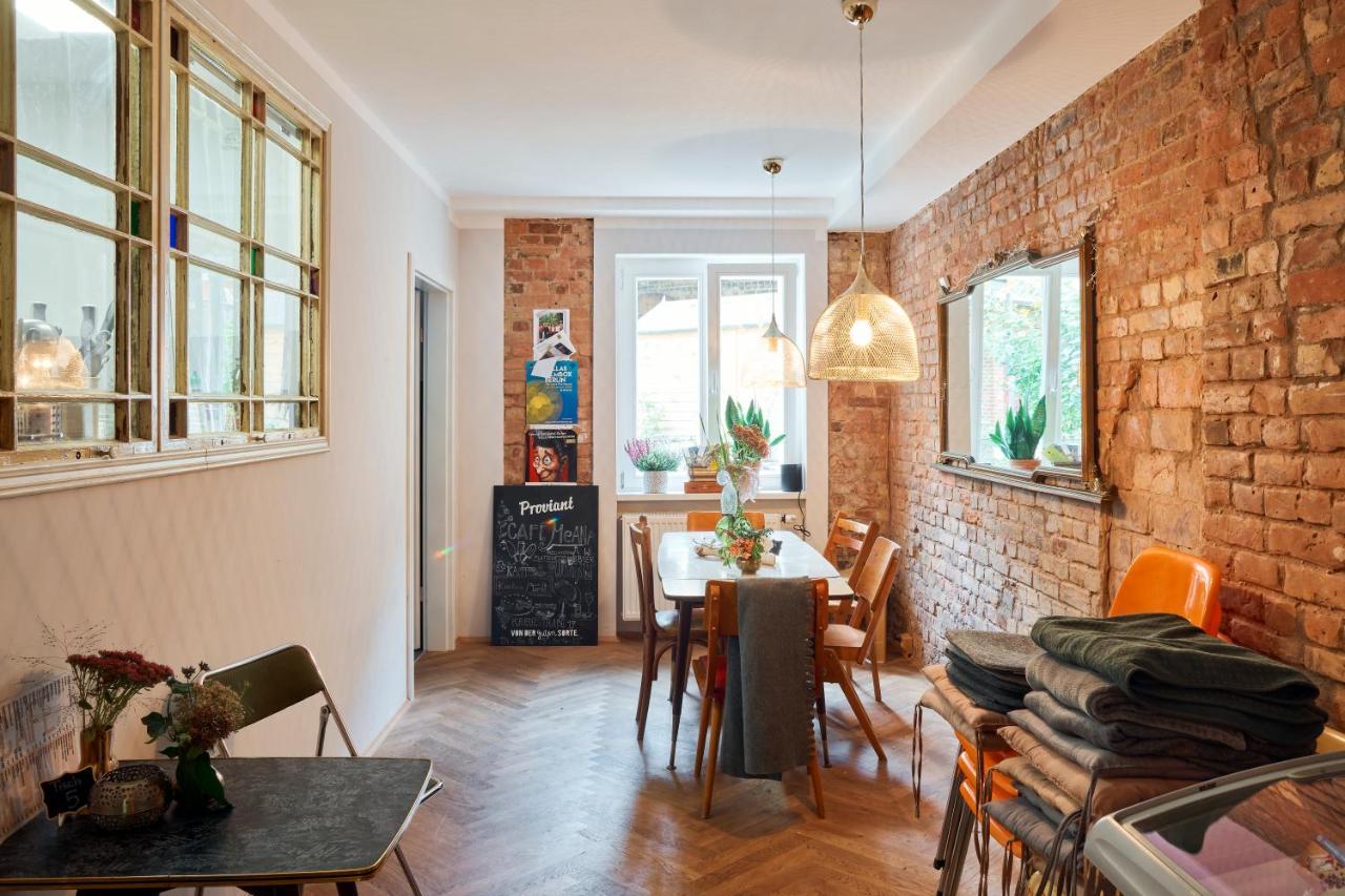 Beautiful And Cozy Remise For Up To 6 Guests Daire Berlin Dış mekan fotoğraf