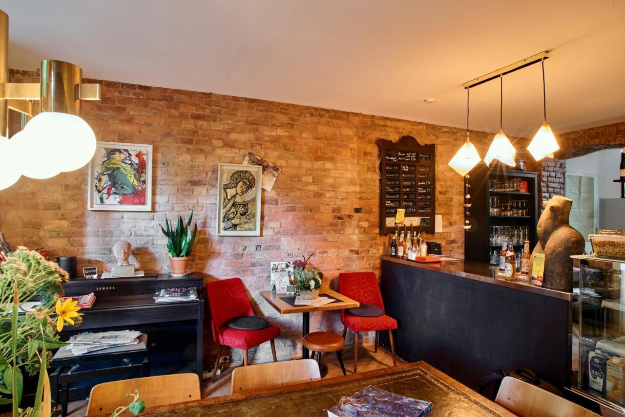 Beautiful And Cozy Remise For Up To 6 Guests Daire Berlin Dış mekan fotoğraf