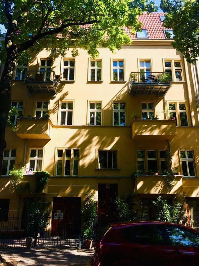 Beautiful And Cozy Remise For Up To 6 Guests Daire Berlin Dış mekan fotoğraf